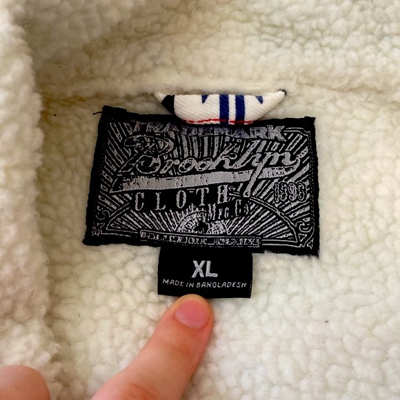 Men’s tribe like print XL canvas jacket. Never own! - Picture 2 of 3